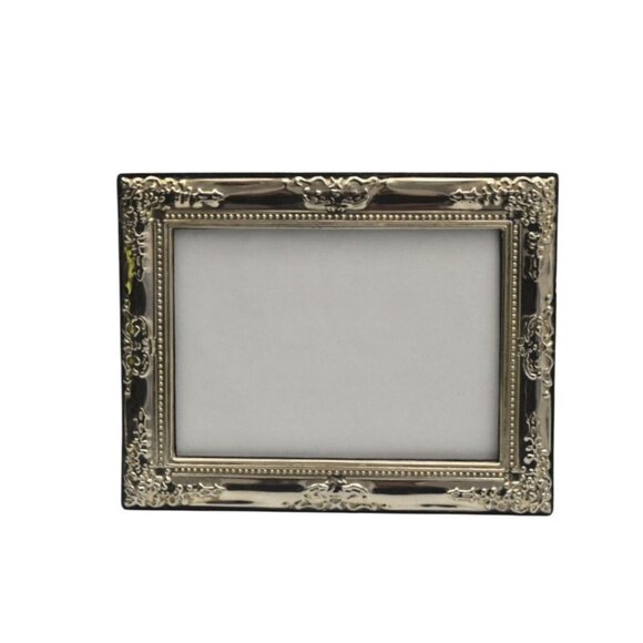 Ornate Silver Plate Picture Frame Embossed Floral Scroll Details 5X7 - Picture 2 of 4